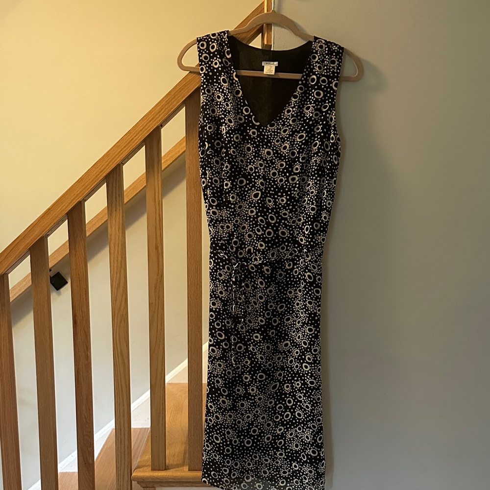 Chic Black and White Polka-dot Midi Dress